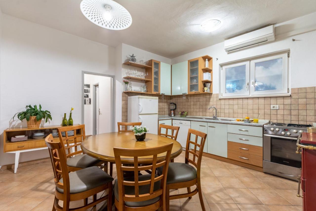 Apartment Lota With Heated Pool On Top Location San Pietro di Brazza Esterno foto